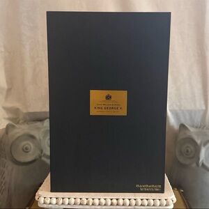 ⚡️John Walker & Sons King George V EMPTY BOTTLE & Box